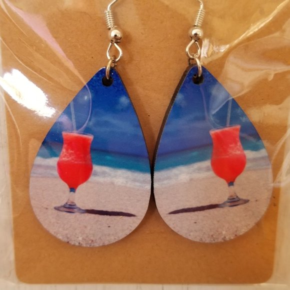 5 for $15 Beautiful Handmade Cocktail on Beach Themed Tear Drop Earrings - Picture 1 of 2